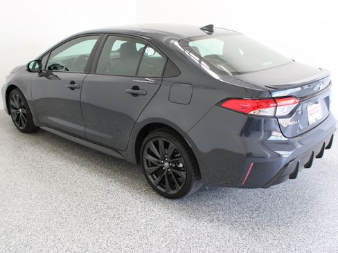 Used 2024 Toyota Corolla SE FWD image 9
