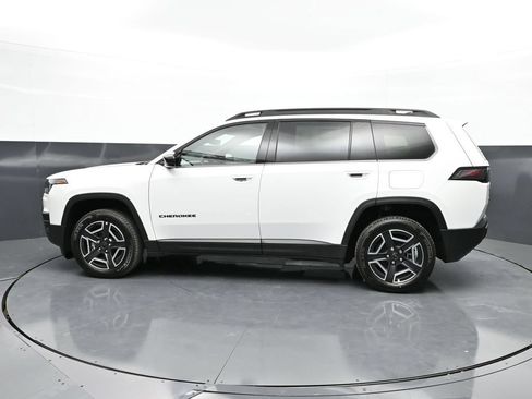 New 2026 Jeep Cherokee Limited AWD/4WD image 32