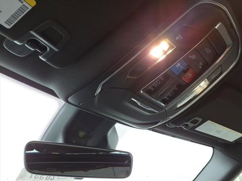 New 2025 Jeep Grand Cherokee L Altitude image 27