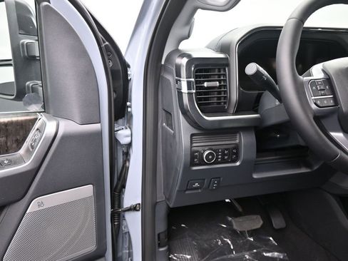 New 2026 Ford F250 Lariat w/ Black Appearance Package image 13