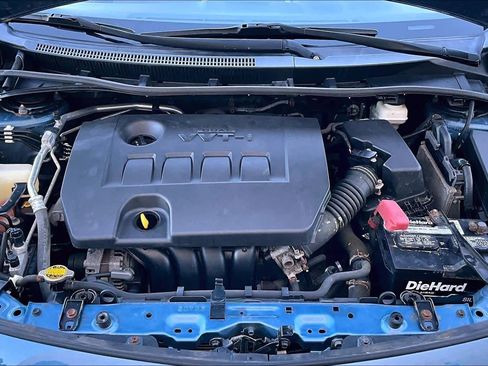 Used 2013 Toyota Corolla LE image 28