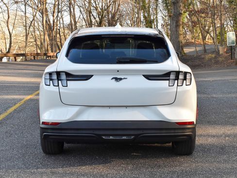 Used 2022 Ford Mustang Mach-E Select image 7