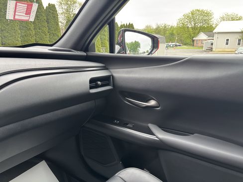 Used 2020 Lexus UX 250h w/ Premium Package AWD/4WD image 23
