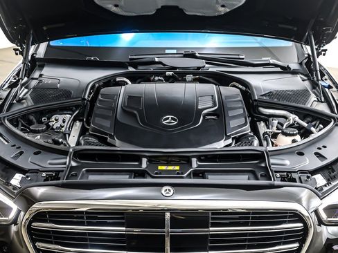 New 2026 Mercedes-Benz S 580 4MATIC Sedan image 11