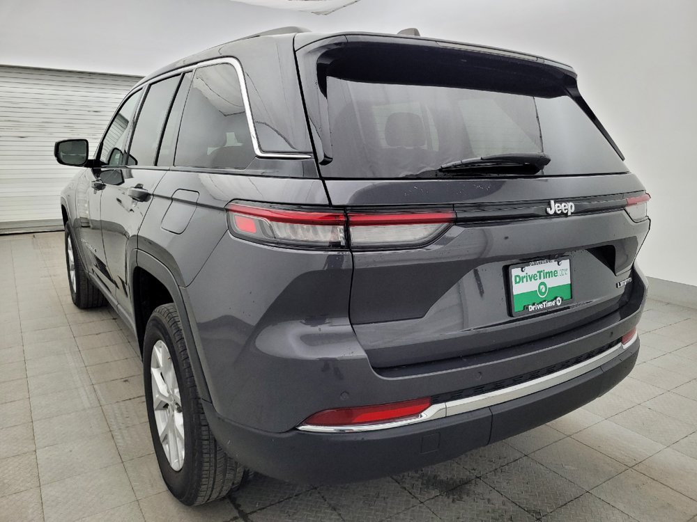 Used 2023 Jeep Grand Cherokee Limited RWD image 5