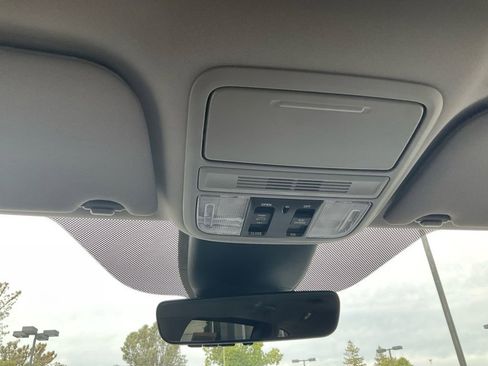 Used 2022 Honda Odyssey EX-L image 24