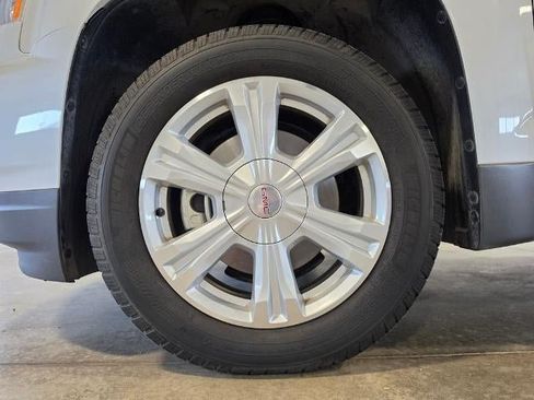 Used 2017 GMC Terrain SLT w/ Open Road Package FWD image 10