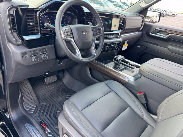 Used 2026 Chevrolet Silverado 1500 RST AWD/4WD image 17