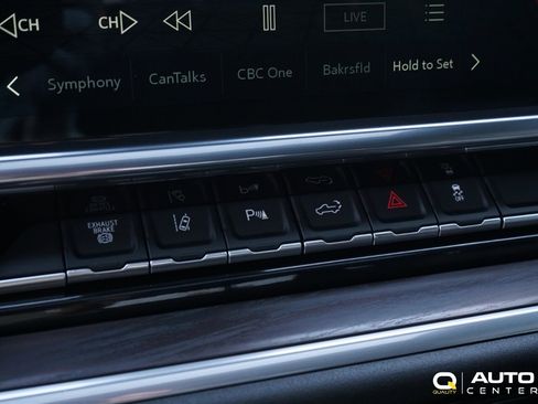 Used 2024 GMC Sierra 3500 SLT w/ SLT Premium Package image 33