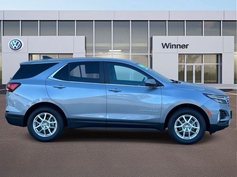 Used 2024 Chevrolet Equinox LT image 7