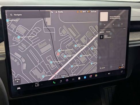 Used 2022 Tesla Model X AWD/4WD image 16