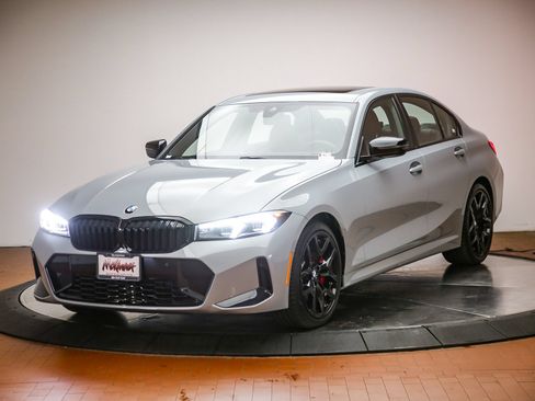 Used 2026 BMW 330i Sedan w/ M Sport Package RWD image 8