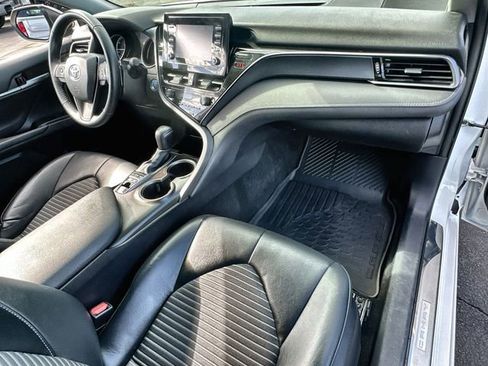 Used 2023 Toyota Camry SE image 30