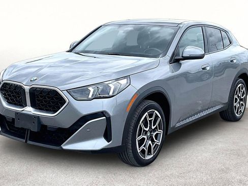 Used 2025 BMW X2 xDrive28i w/ Premium Package AWD/4WD image 14