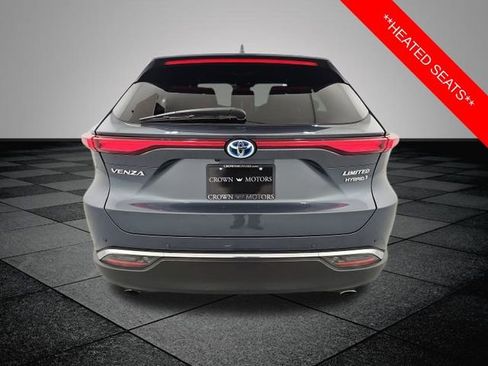 Used 2021 Toyota Venza Limited image 5