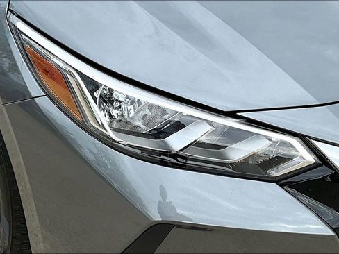 Certified 2023 Nissan Sentra SV FWD image 30