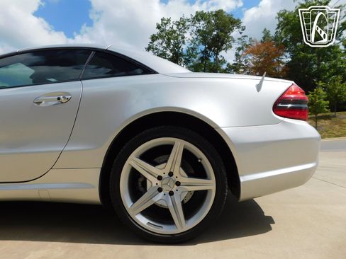 Used 2009 Mercedes-Benz SL 550 image 15