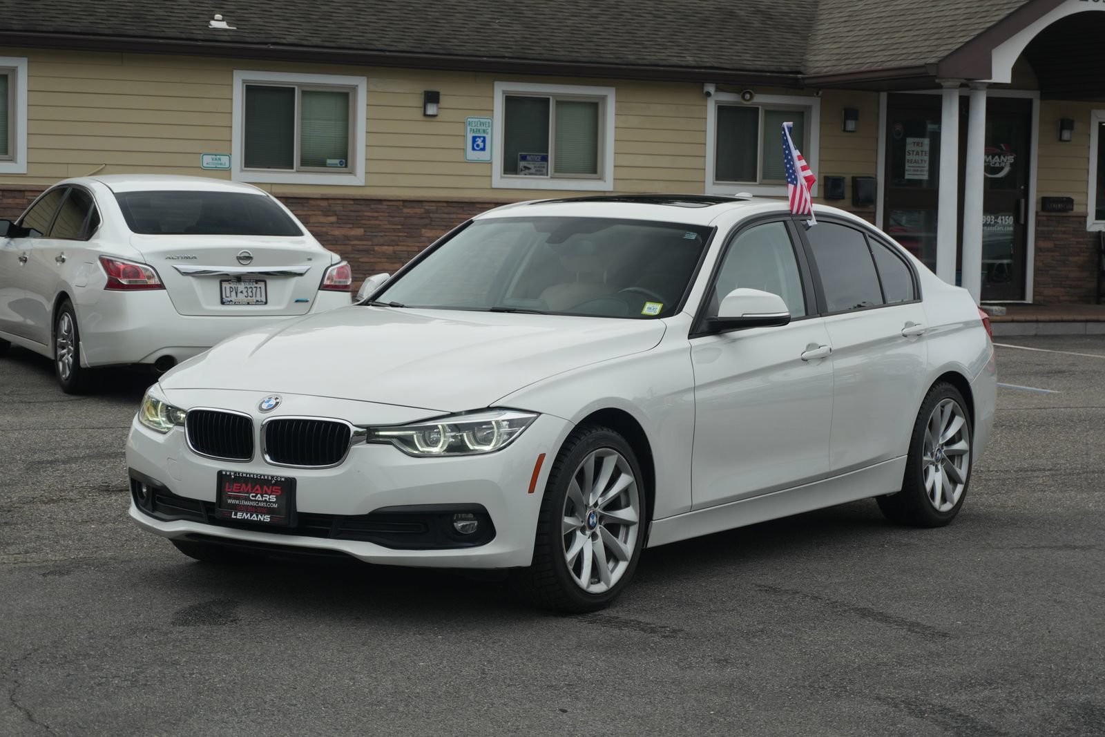 Used 2018 BMW 320i xDrive Sedan w/ Convenience Package AWD/4WD 360° Tour