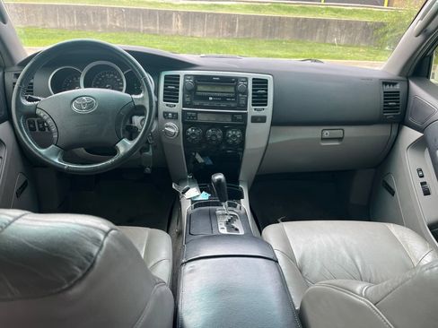 Used 2008 Toyota 4Runner Limited AWD/4WD image 25