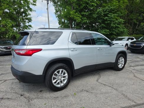 Used 2020 Chevrolet Traverse LT w/ LPO, Floor Liner Package AWD/4WD image 4
