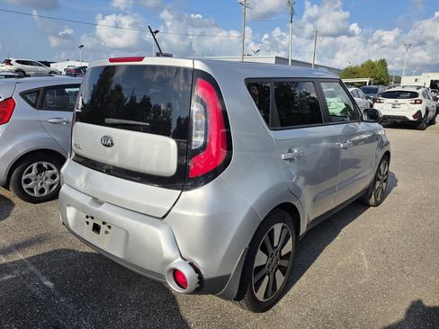 Used 2015 Kia Soul ! w/ Sun & Sound Package FWD image 3