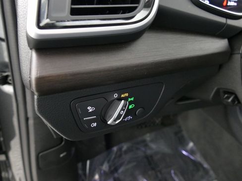 Certified 2024 Audi Q5 e Premium Plus w/ Premium Plus Package image 15