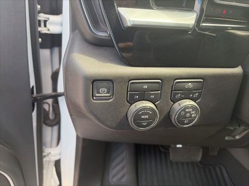 Used 2025 Chevrolet Silverado 2500 LT w/ Convenience Package AWD/4WD image 19