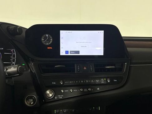 Used 2025 Lexus ES 350 w/ Premium Package FWD image 23