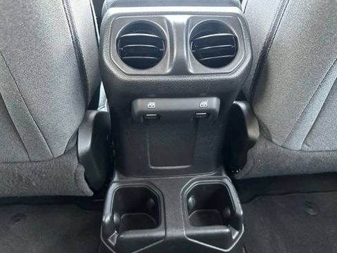 Used 2024 Jeep Wrangler Unlimited Sport AWD/4WD image 16
