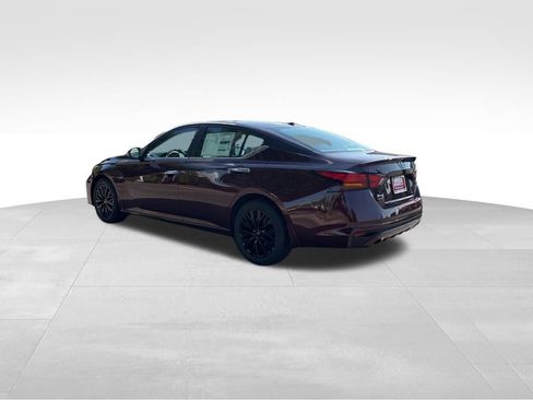 New 2025 Nissan Altima 2.5 SV w/ SV Special Edition Package image 2