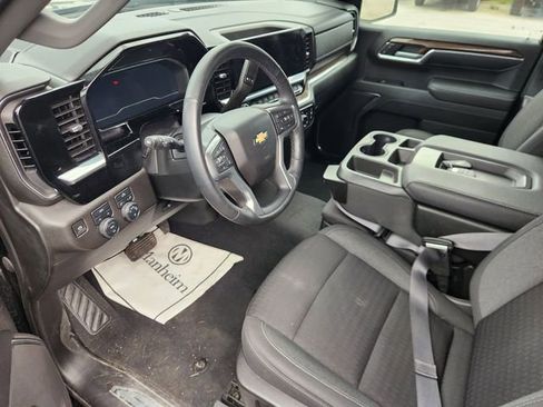 Used 2023 Chevrolet Silverado 1500 LT image 8