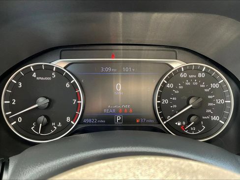 Used 2025 Nissan Altima 2.5 SV FWD image 17
