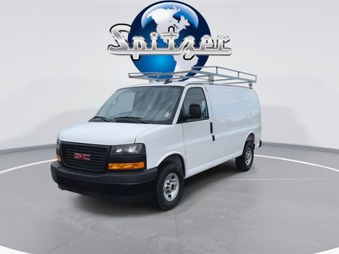 New 2025 GMC Savana 3500 w/ Driver Convenience Package image 4