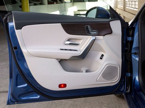 New 2025 Mercedes-Benz CLA 250 image 15