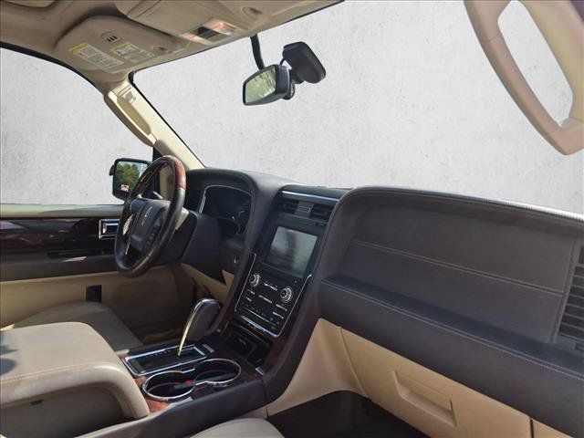 Used 2015 Lincoln Navigator 2WD w/ Equipment Group 101A Reserve image 13