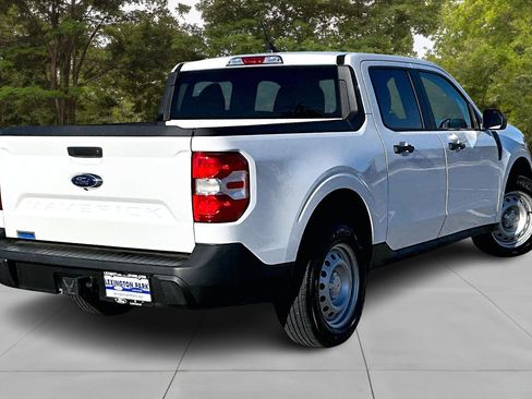 Used 2024 Ford Maverick XL image 5