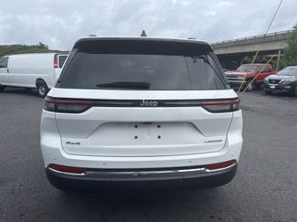 Used 2023 Jeep Grand Cherokee Laredo w/ Luxury Tech Group I AWD/4WD video 4