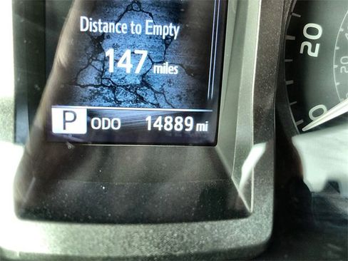 Used 2023 Toyota Tacoma TRD Sport image 15