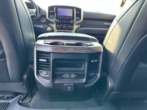 Used 2019 RAM 1500 Laramie AWD/4WD image 33