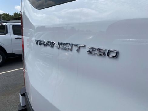 Used 2025 Ford Transit 250 Low Roof w/ Exterior Upgrade Package RWD image 11