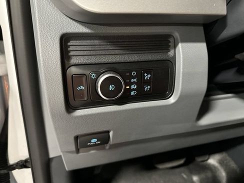 New 2023 Ford F550 4x4 Regular Cab Super Duty image 36