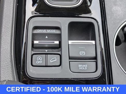 Certified 2024 Honda Pilot Touring image 32