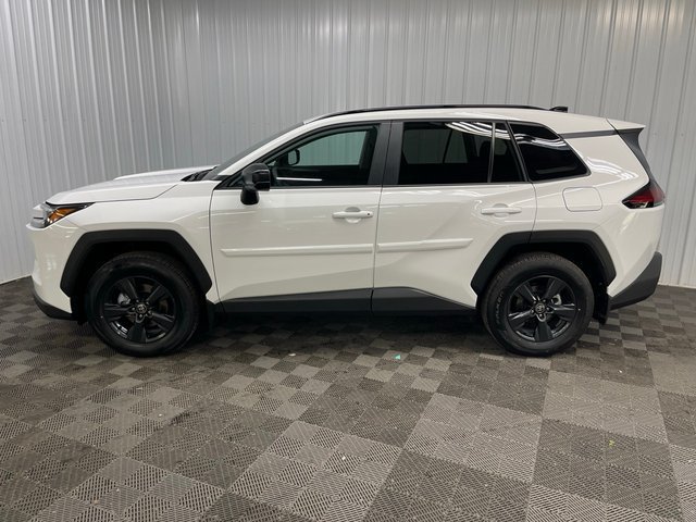 Used 2026 Toyota RAV4 LE AWD/4WD image 7