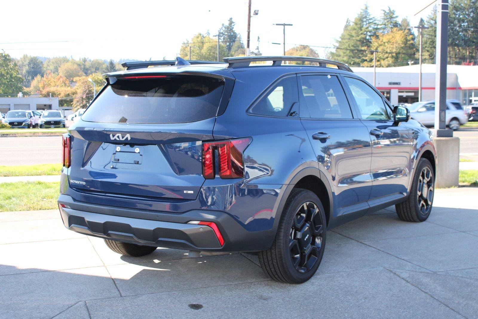 Used 2024 Kia Sorento SX AWD/4WD image 5