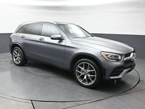 Used 2021 Mercedes-Benz GLC 300 4MATIC image 7