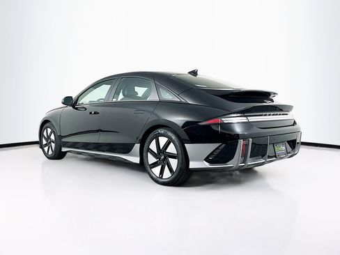 Used 2024 Hyundai Ioniq 6 SE RWD image 5