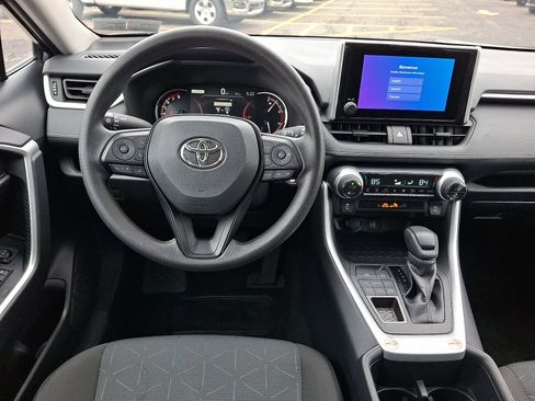 Used 2025 Toyota RAV4 XLE image 11
