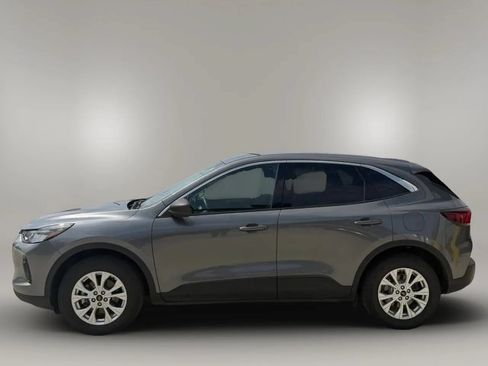 Used 2023 Ford Escape Active w/ Tech Pack #1 AWD/4WD image 4