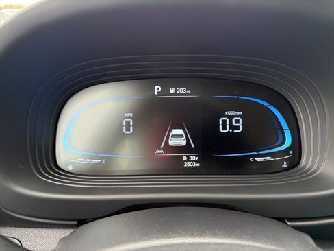 Certified 2025 Hyundai Venue SE image 22