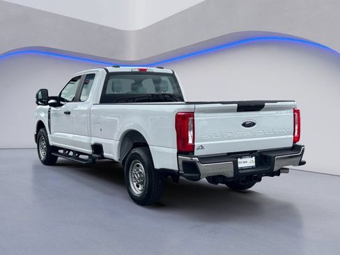 Used 2024 Ford F250 XL w/ XL Driver Assist Package RWD image 3